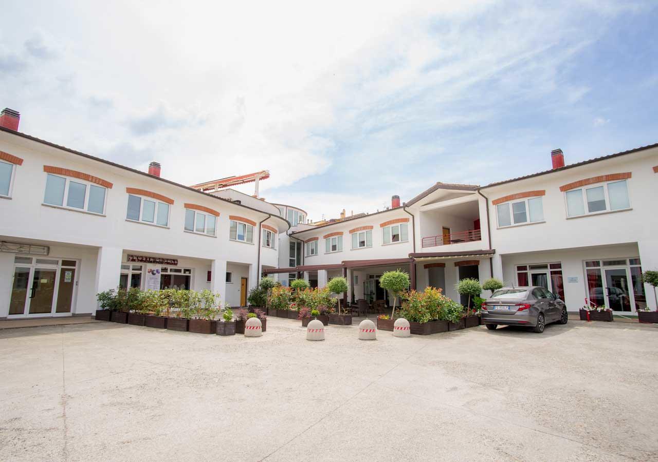 Hotel Relais Del Lago Marta Exteriér fotografie